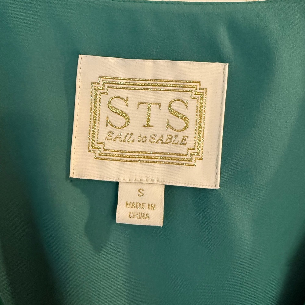NWOT Sail to Sable Green and Gold Patterned Sparkle Blouse - Picture 3 of 4